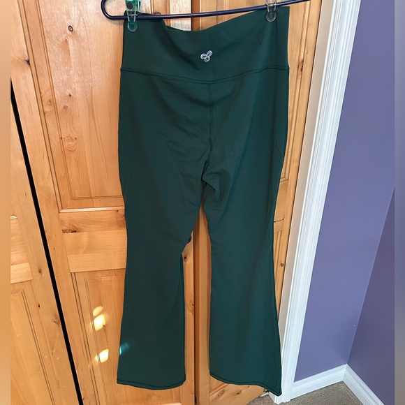 Aritzia TnaButter Atmosphere Flare Hi Rise Legging - Picture 2 of 2